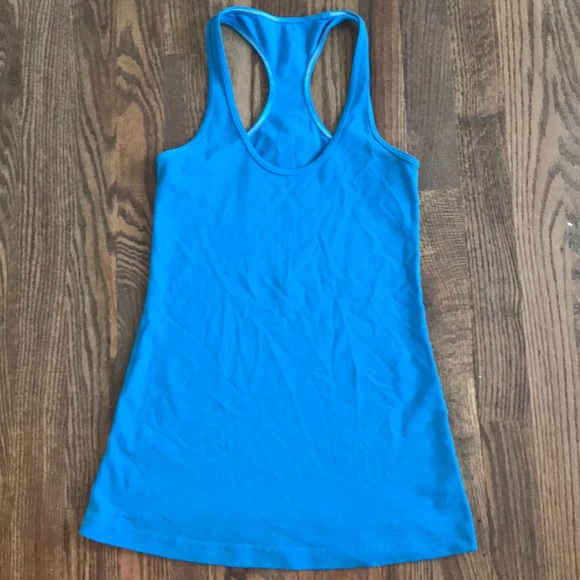 Lululemon tank - Picture 2 of 3